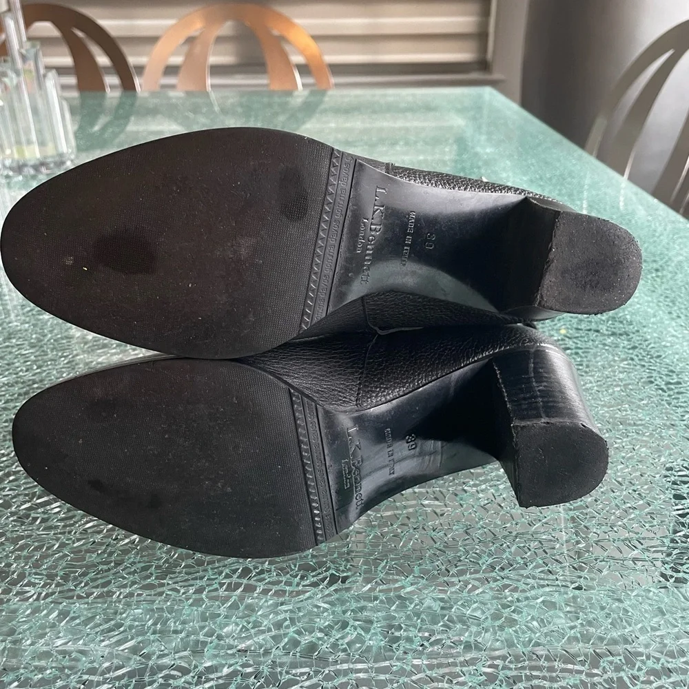 L.K. Bennett booties size 39‎